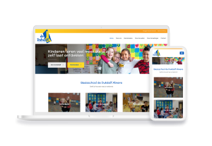 Laptop en telefoon met daarop de website van PCB De Dukdalf