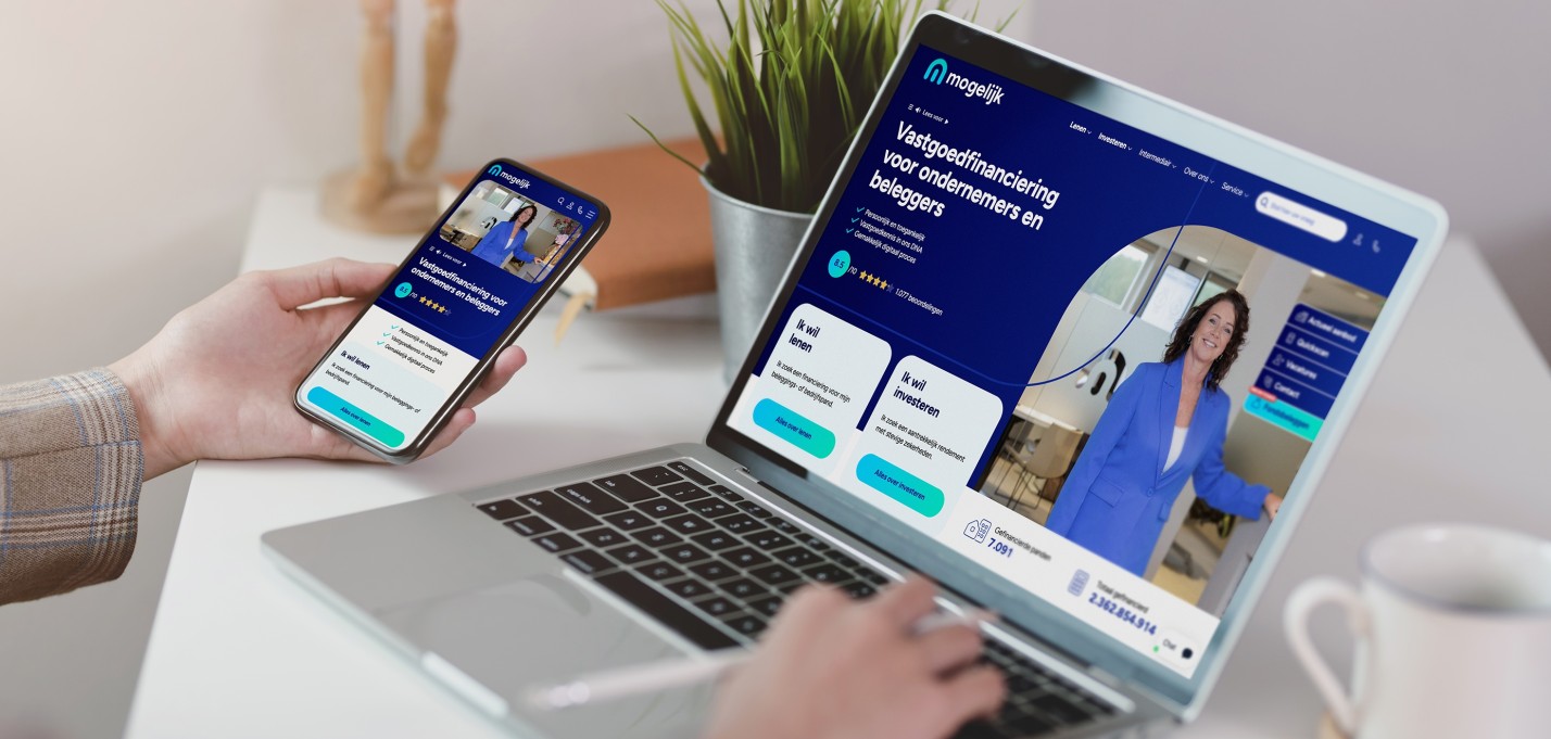 iMac en iphone met de website van Mogelijk Vastgoedfinanciering in beeld